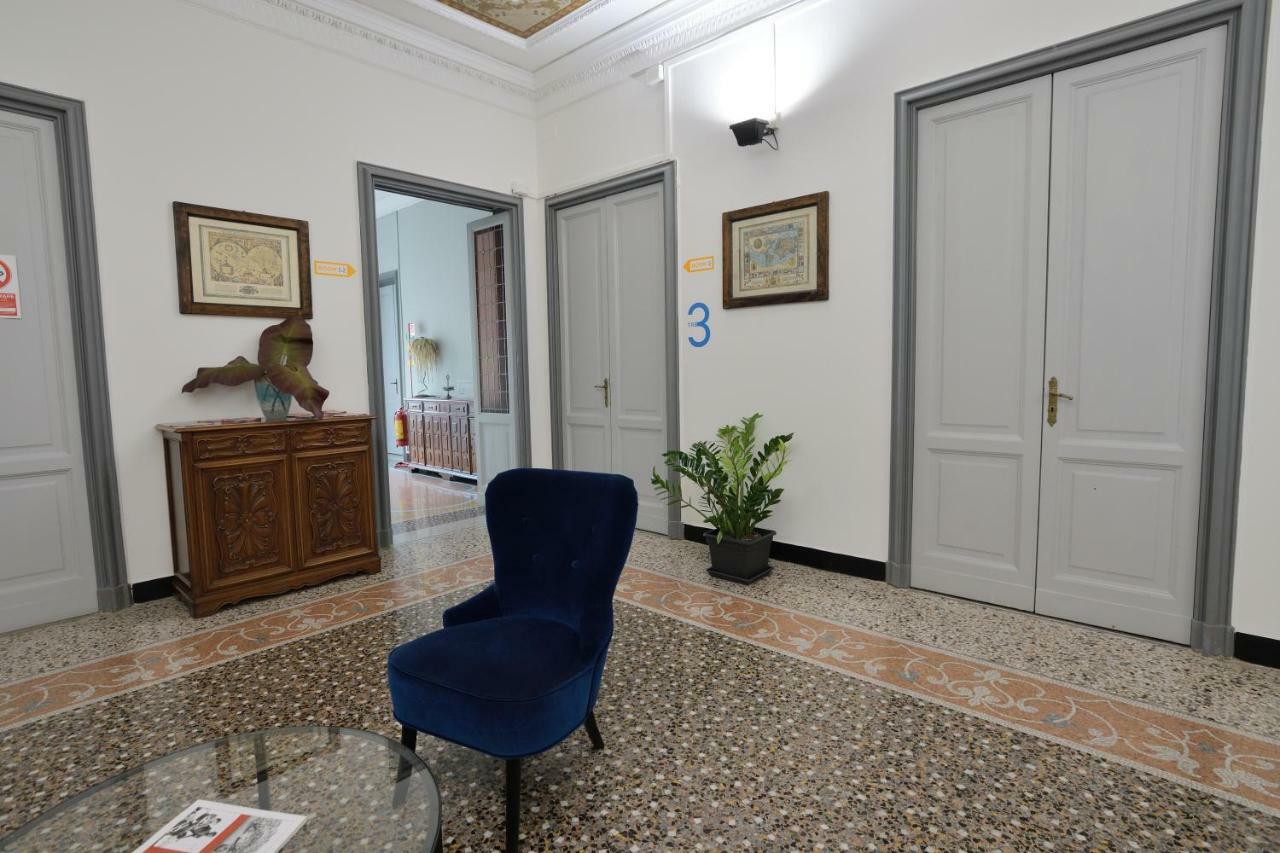 Check-Inn Rooms Genova Centro Exterior photo